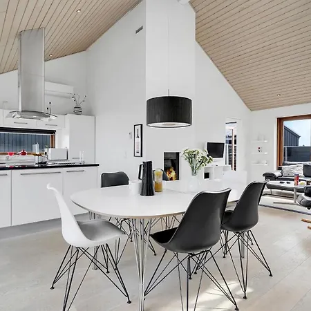 Amazing Home In Romo With Wifi 度假居